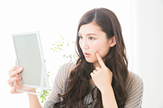 目の下のたるみ